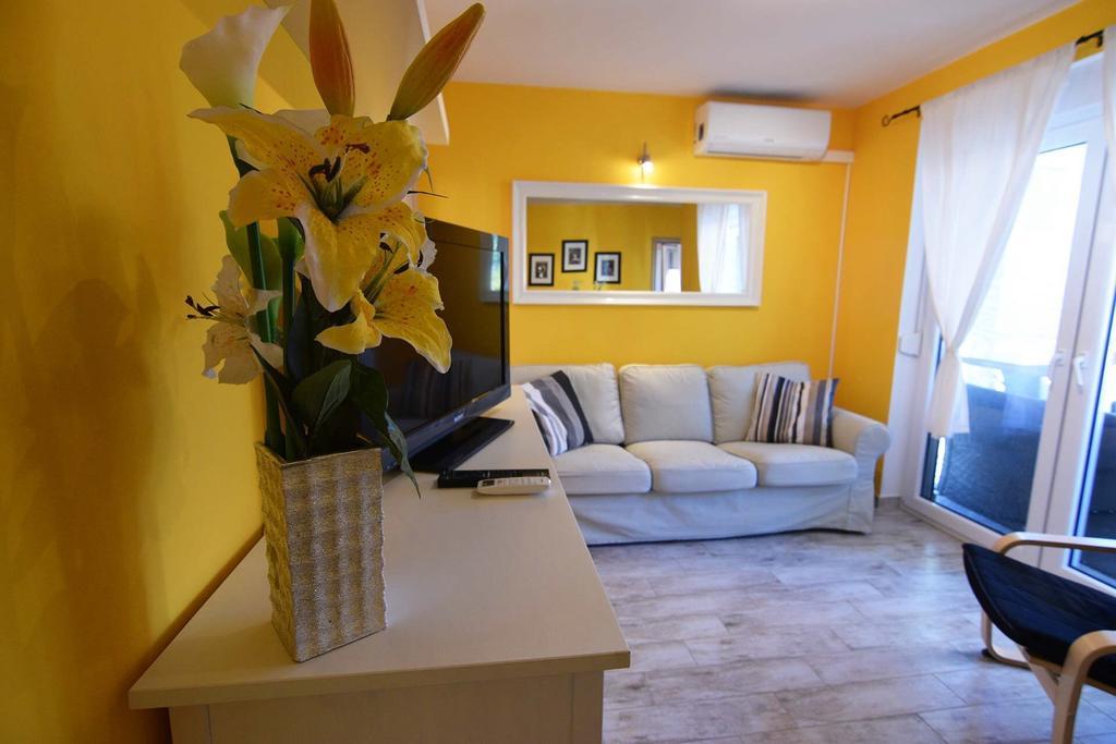 Apartment Plutus Биоград на Мору Екстериор снимка